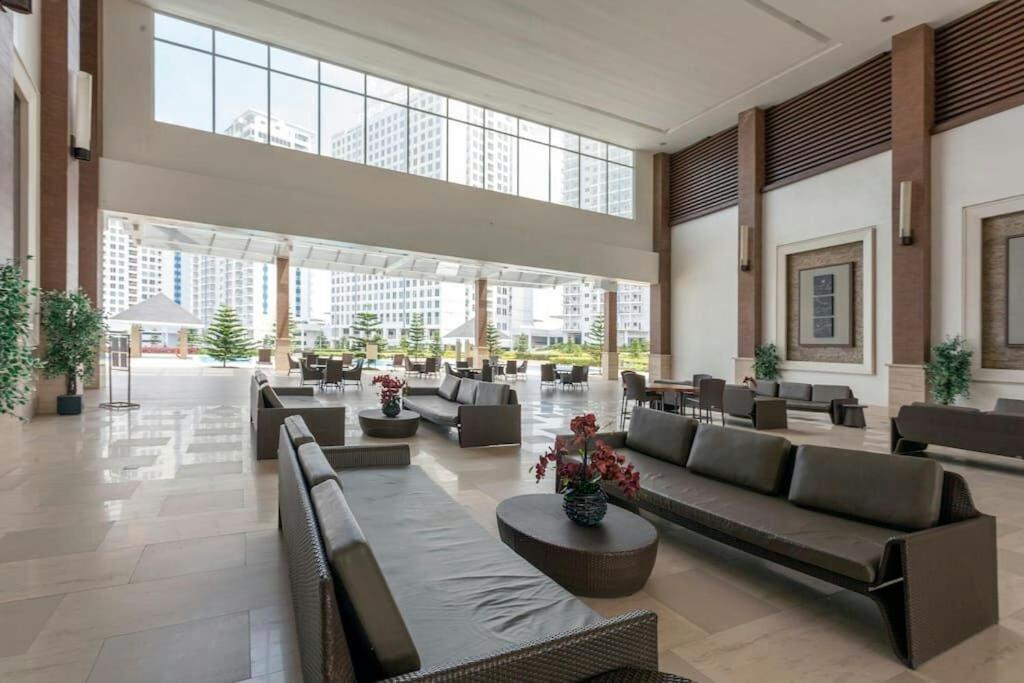 Wind Residences By Smco Tagaytay City Exteriör bild