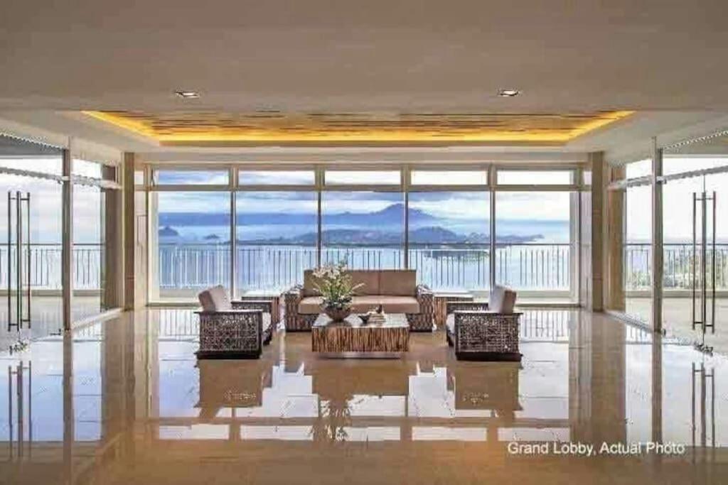 Wind Residences By Smco Tagaytay City Exteriör bild