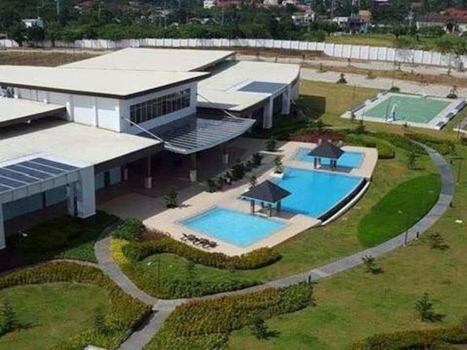 Wind Residences By Smco Tagaytay City Exteriör bild